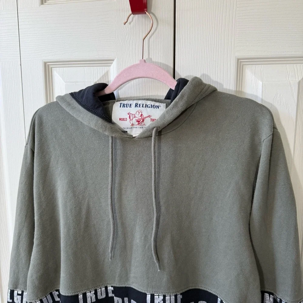 True Religion Silver Metallic Monogram Pullover Hoodie Army Green Mens Size L